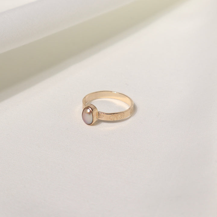 Edison Hibiscus Ring - Size 9.5