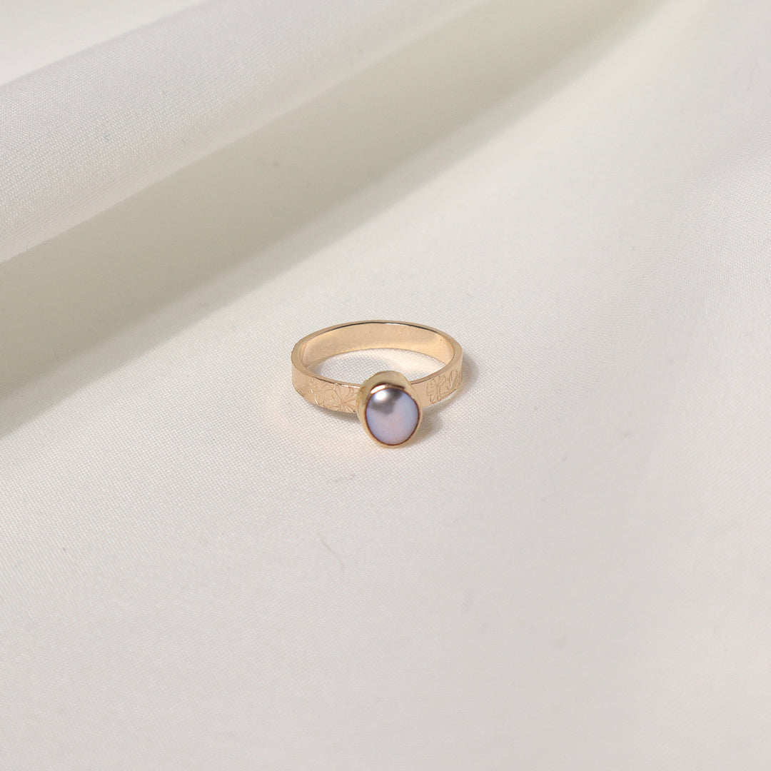 Edison Hibiscus Ring - Size 6