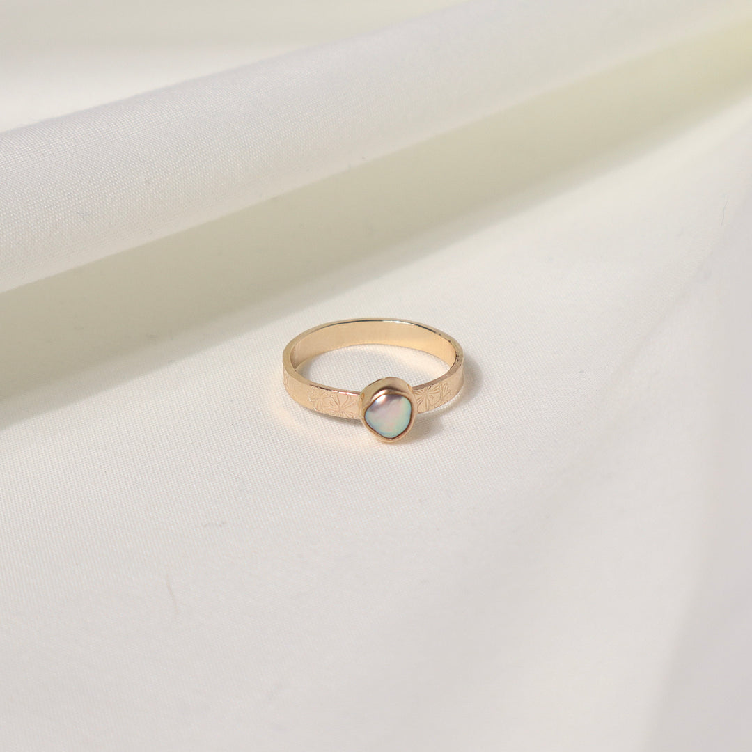 Edison Hibiscus Ring - Size 8