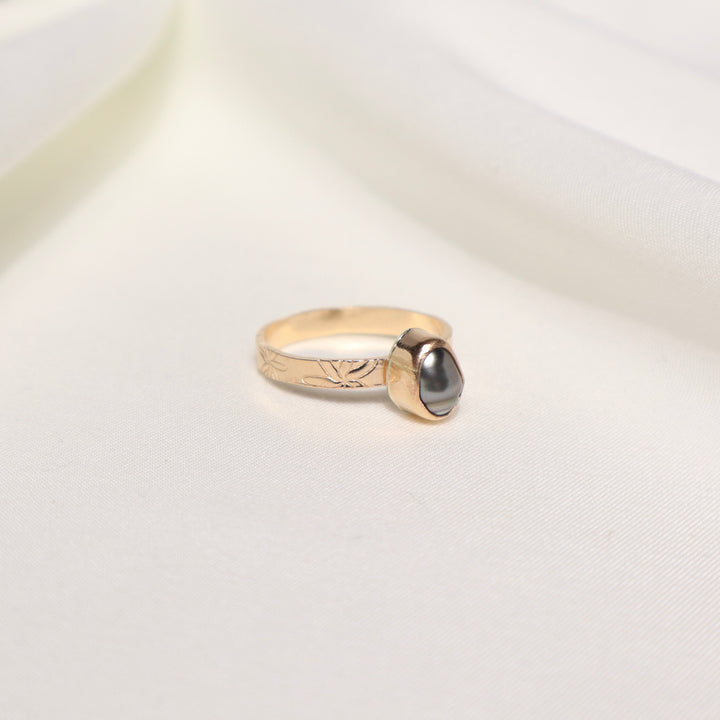 Tahitian Tiare Ring - Size 10