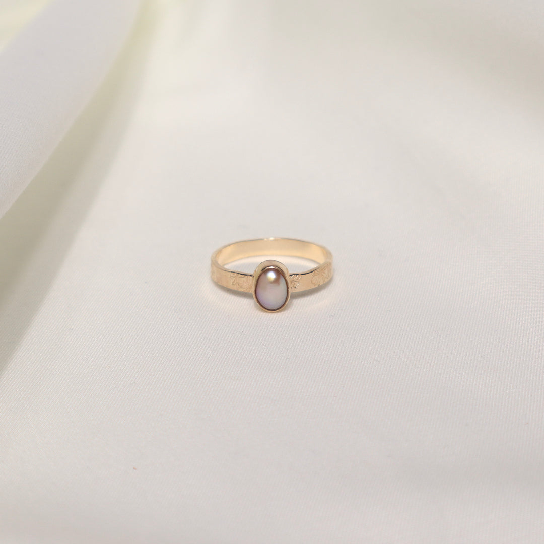 Edison Hibiscus Ring - Size 9.5