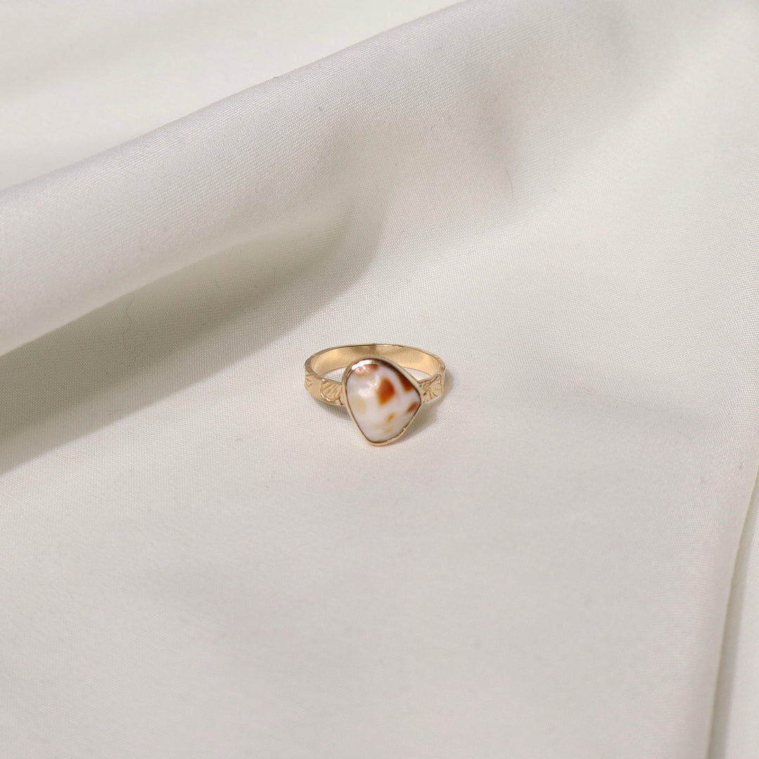 Shell Ilima Ring - Size 8.5
