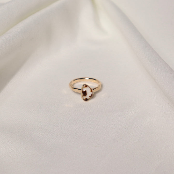 Shell Gold & Bold Ring - Size 5