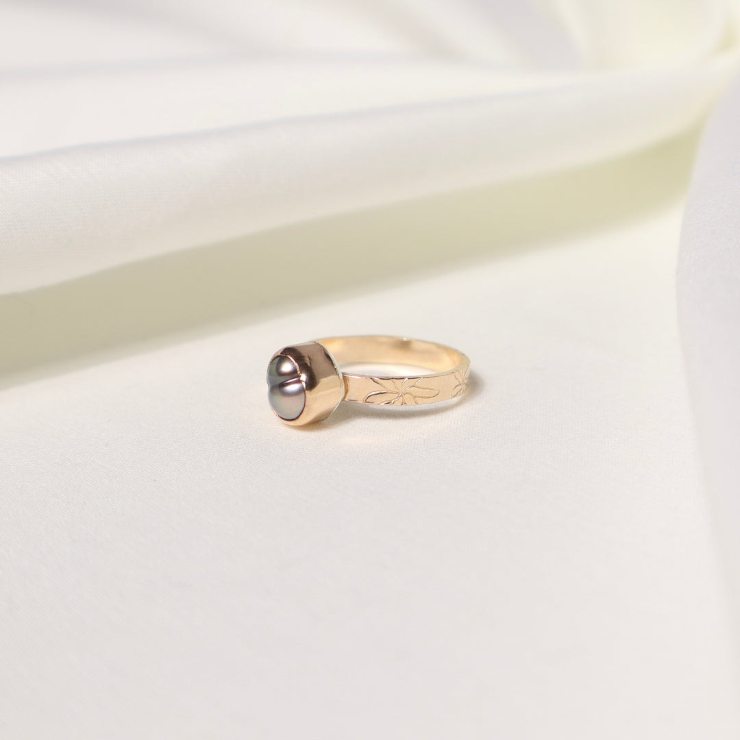 Tahitian Tiare Ring - Size 7.5