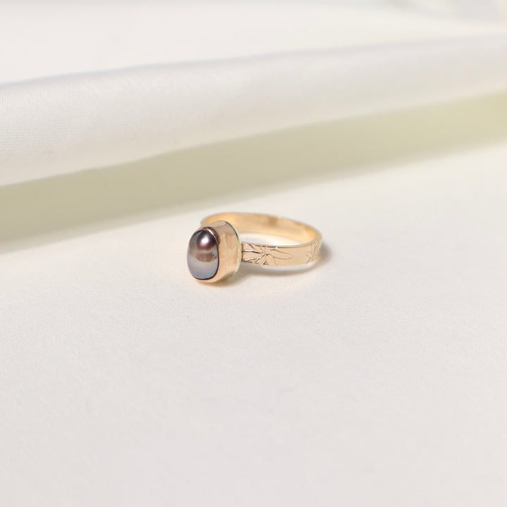 Tahitian Tiare Ring - Size 7