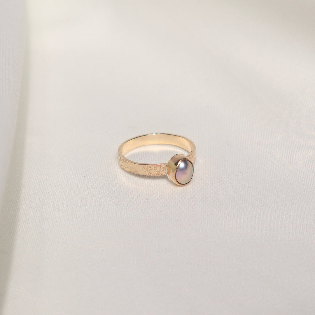 Edison Hibiscus Ring - Size 9