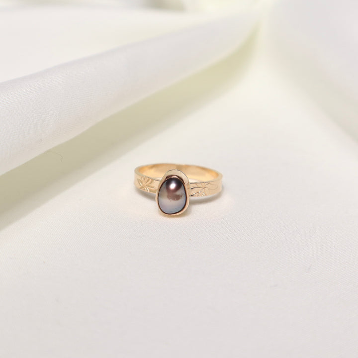Tahitian Tiare Ring - Size 7