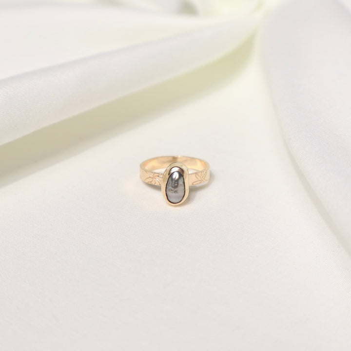 Tahitian Tiare Ring - Size 5.5