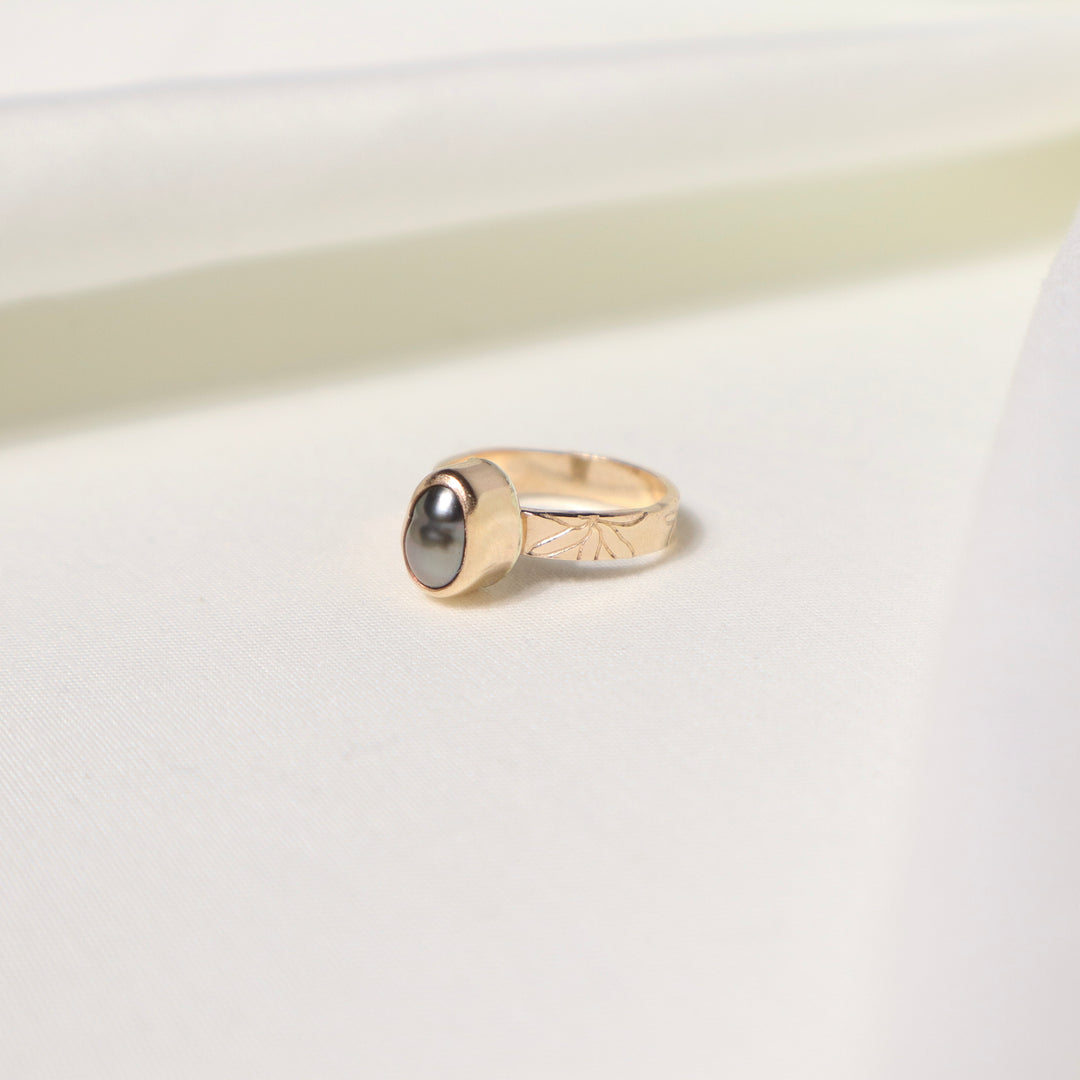 Tahitian Tiare Ring - Size 4