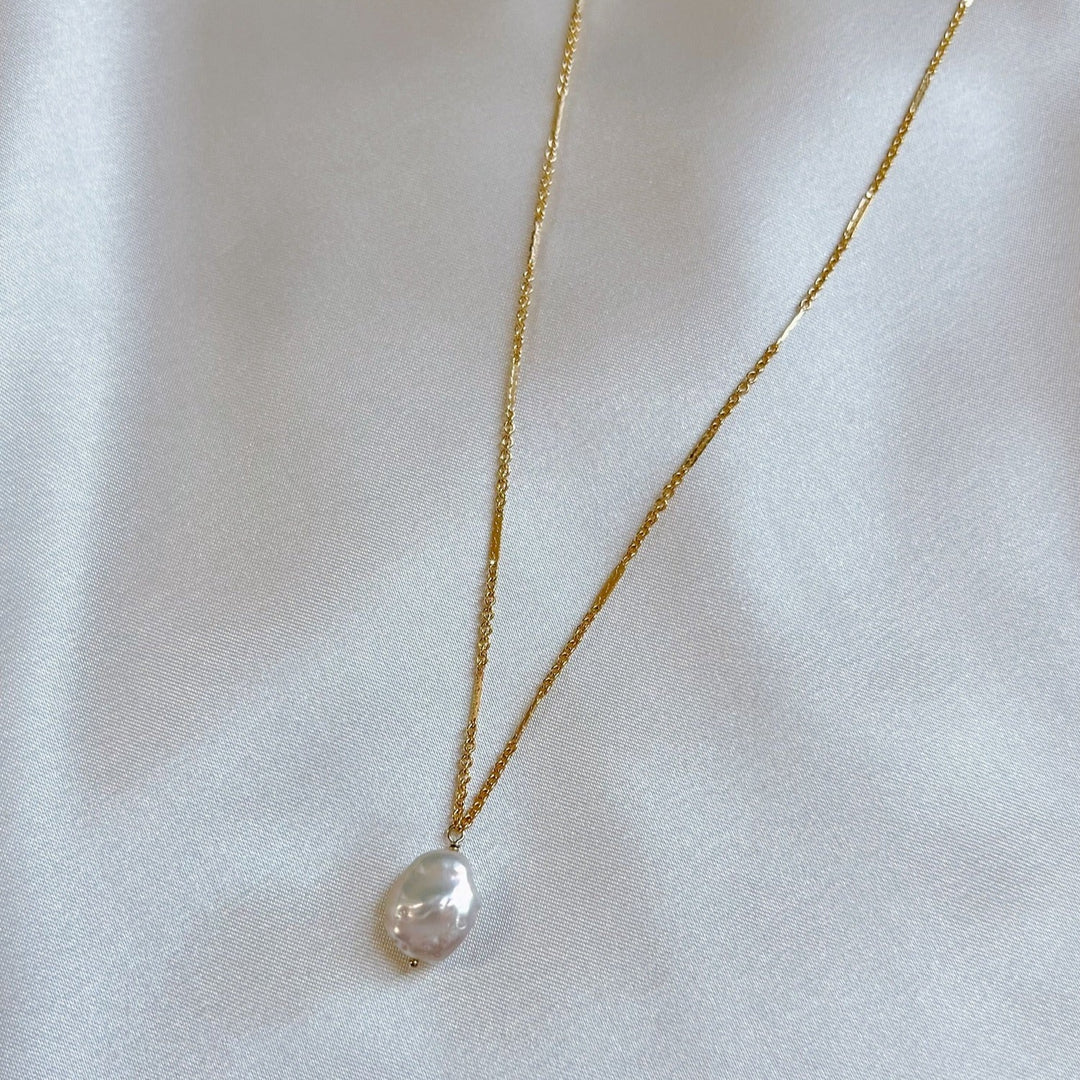 Delicate Freshwater Necklace