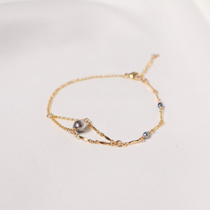 Asymmetrical Diamond Tahitian Bracelet