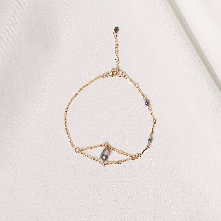 Asymmetrical Diamond Tahitian Bracelet