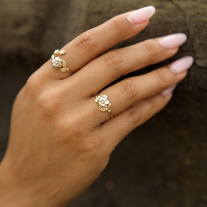 Gardenia Closed Ring in 14k