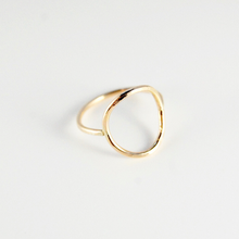 Load image into Gallery viewer, Circle Ring
